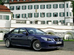 E61 (2005–2010)