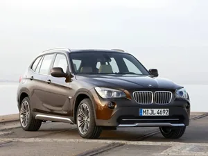 E84 (2009–2012)