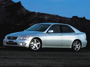 XE10 (2001–2005)